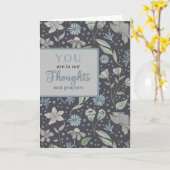 In onze gedachten en gebeden bloemenpatroon kaart (Gele Bloem)