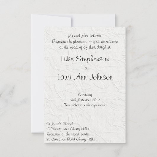 In reliëf gemaakte Witte Bloemen Huwelijksuitnodig Kaart (Voorkant)