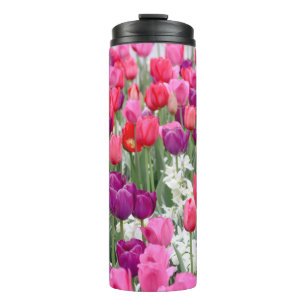 in roze bloemblaadjes thermosbeker