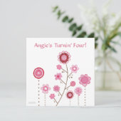  in roze bloemen Aangepaste verjaardagsuitnodiging Kaart (Staand voorkant)