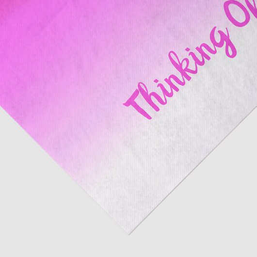  in roze tissuepapier (Detail)