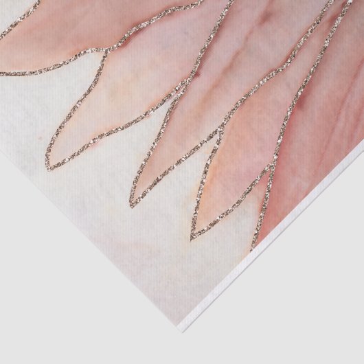 in roze tissuepapier (Detail)