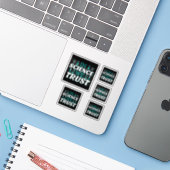 In Science We Trust Citaat - Docent Sticker (Laptop met iPhone)