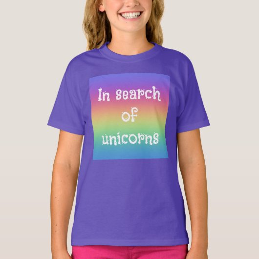 In Search of Unicorns Rainbow T-shirt (Voorkant)