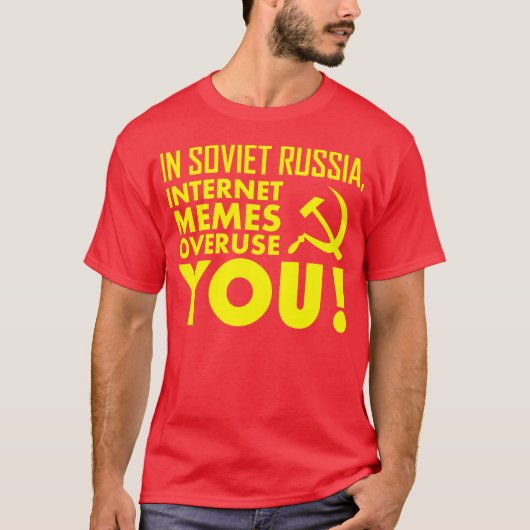 IN SOVIET RUSLAND, OVERGEBRUIK DE INTERNETMELDEN U T-SHIRT (Voorkant)