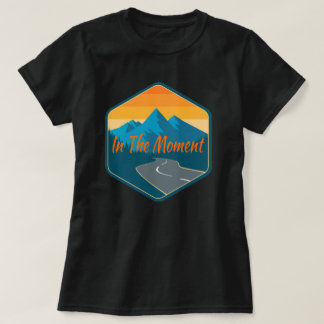 In The Moment Klassiek T-shirt Voorontwerp