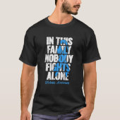 In This Family Nobody Fights Alone Diabetes Awaren T-shirt (Voorkant)