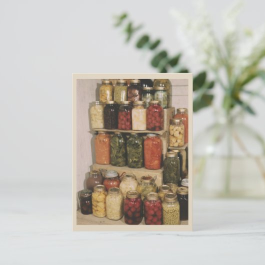 Inblikken en bewaren van volle potten met voedsel  briefkaart (Staand voorkant)