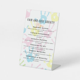 Inclusieve gemeenschap voor eerlijkheid en duiker reclamebord met voetstuk