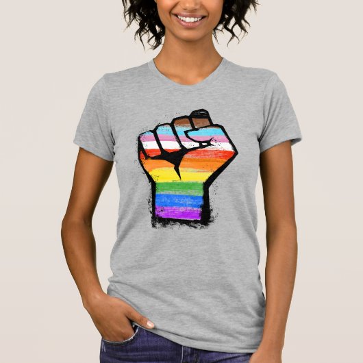 Inclusieve Progress Pride Vuist T-shirt (Voorkant)