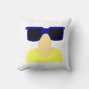 Incognito Mustache & Glasses Blonde Pillow Kussen