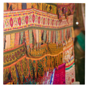 INDIA, Goa, Baga: zaterdagavondmarkt (NR) Tegeltje
