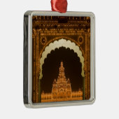 INDIA, Karnataka, Mysore: Majaraja's Palace 3 Metalen Ornament (Rechts)