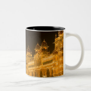 INDIA, Karnataka, Mysore : Majaraja's Paleis (b. 2 Tweekleurige Koffiemok