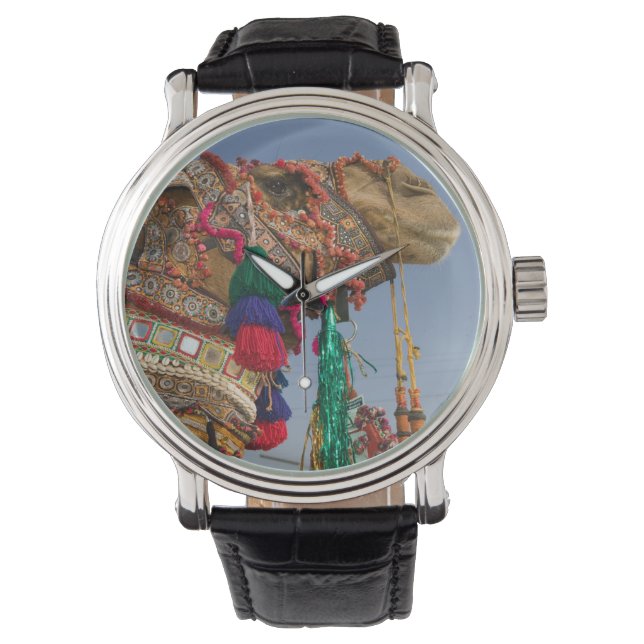 INDIA, Rajasthan, Pushkar: PUSHKAR KAMEELMARKT, Horloge (Voorkant)