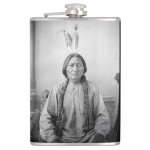 Indiaans icoon: Lakota leider Sitting Bull Heupfles
