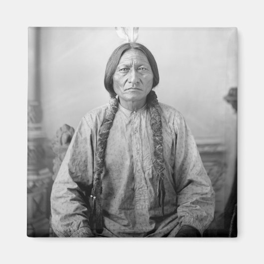 Indiaans icoon: Lakota leider Sitting Bull Magneet (Voorkant)