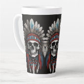 Indiaanse Chief Skull met hoofdtooi Latte Mok (Linkerhoek)