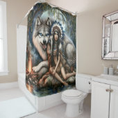 Indiaanse vrouw en wolf in het bos douchegordijn (In situ)
