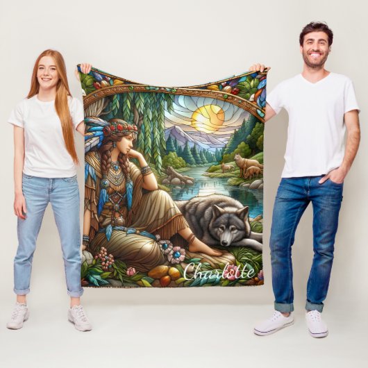 Indiaanse vrouw rust vredig uit met wolf fleece deken (In situ)