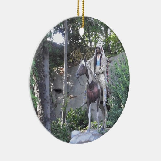 Indiaas opperhoofd met paard keramisch ornament (Rechts)