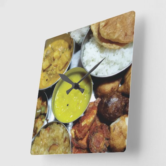 Indiaas Vegetarisch Voedsel Vierkante Klok (Hoek)