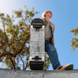 Indianapolis, Indiana Stadsplattegrond Skateboard<br><div class="desc">Een unieke kaart van de prachtige stad Indianapolis,  Indiana. Dit skateboard heeft een plattegrond van de stad met een zwarte rand aan de boven- en onderkant. Een leuke manier om de stad waar je van houdt en woont te vertegenwoordigen!</div>
