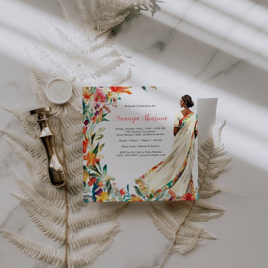 Indiase bruid in Saree | Floral Mehendi viering