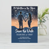 Indiase bruiloft bewaart de datum die het in sterr kaart (Staand voorkant)