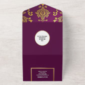 Indiase bruiloft pruim goud pauw veren paisley all in one uitnodiging (Buitenkant)