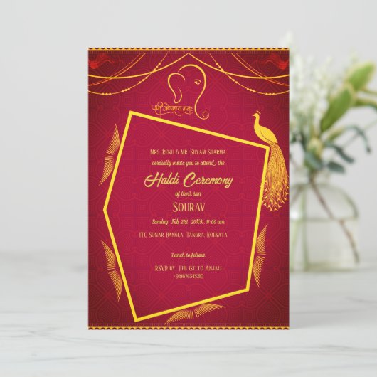 Indiase hindoe-bruidegom Haldi-ceremonie Pauwthema Kaart (Staand voorkant)