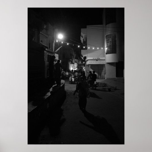 Indiase nachts straatbeeld - Stadsfotografie Poster (Voorkant)
