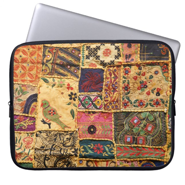 Indiase Patchwork: Hampi Market Cloth. Laptop Sleeve (Voorkant)