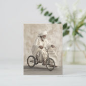 Indiase traditionele kleding rijden driewieler briefkaart (Staand voorkant)