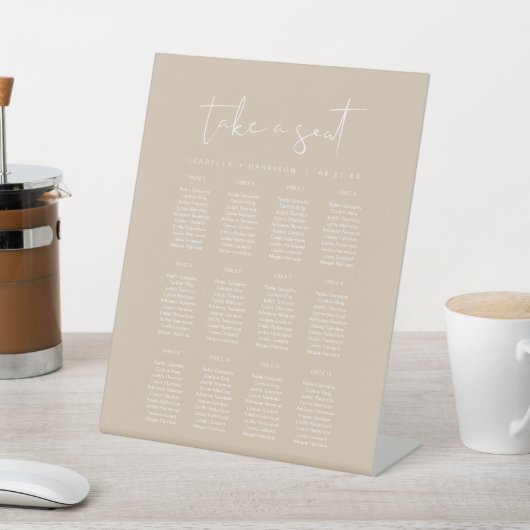 INDIE Moderne Bohemian Beige Wedding Seating Chart Reclamebord Met Voetstuk (Insitu)