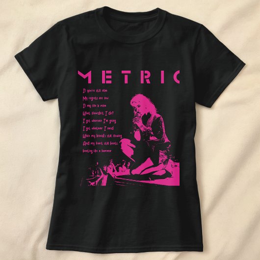 Indie Rock Vibes: Metrische band Emily Haines Lyri T-shirt