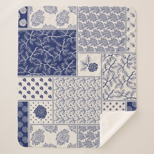 Indigo Blauw Beige Bloemen Patchwork Sherpa Deken (Voorkant)