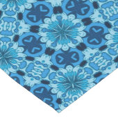 Indigo Blauw Bloemen Chinees Tegel Patroon Korte Tafelloper (Hoek)