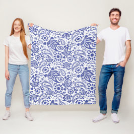 Indigo Blue Boho Chic Paisley Pattern on White Fleece Deken