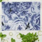 Indigo Blue  Botanical & Bugs Floral Toile Theedoek (Gevouwen)