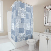  Indigo Blue en White Faux Patchwork Douchegordijn (In situ)
