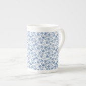 Indigo Blue Ethnic Floral Print Bone China Mok (Voorkant rechts)