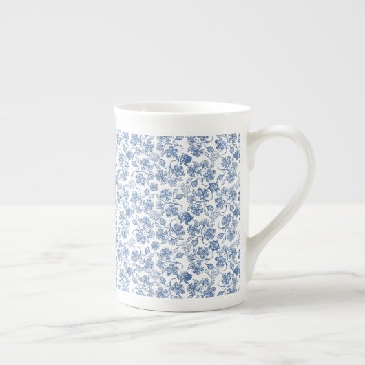 Indigo Blue Ethnic Floral Print Bone China Mok (Rechts)