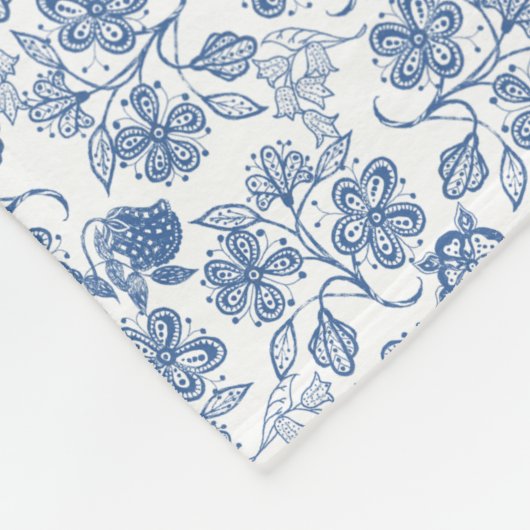 Indigo Blue Ethnic Floral Print Fleece Blanket (Hoek)