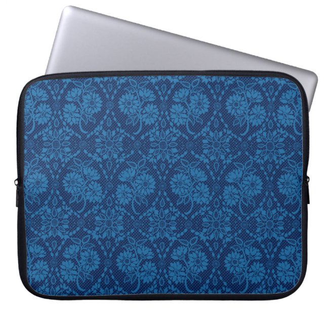 Indigo Blue Floral Faux Lace Pattern Laptop Sleeve (Voorkant)