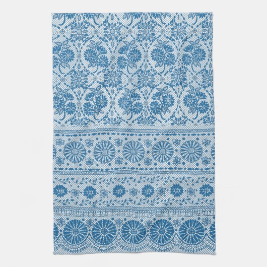Indigo Blue Floral Faux Lace Pattern om aan te pas Theedoek (Verticaal)