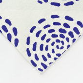 Indigo donkerblauw gestreept cirkelpatroon op wit fleece deken (Hoek)