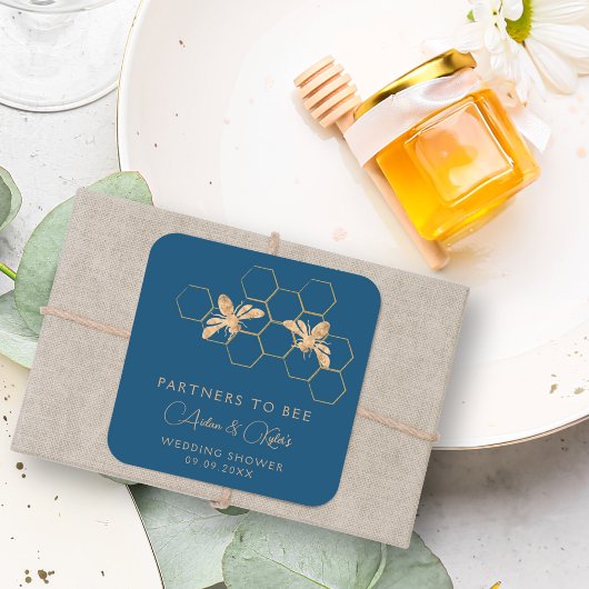 Indigo & Honeycomb Golden Bee Wedding Shower Vierkante Sticker