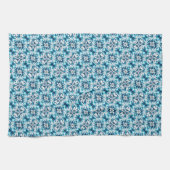 Indigo, Turquoise, Sky Blue & White Damask Floral  Theedoek (Horizontaal)