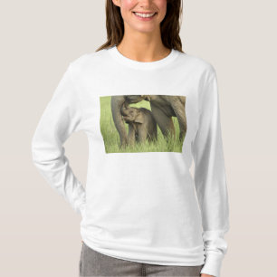 Indische / Aziatische Olifant en jong,Corbett 2 T-shirt